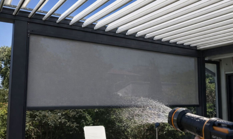 Pergola bioclimatique : entretien réel, performance durable